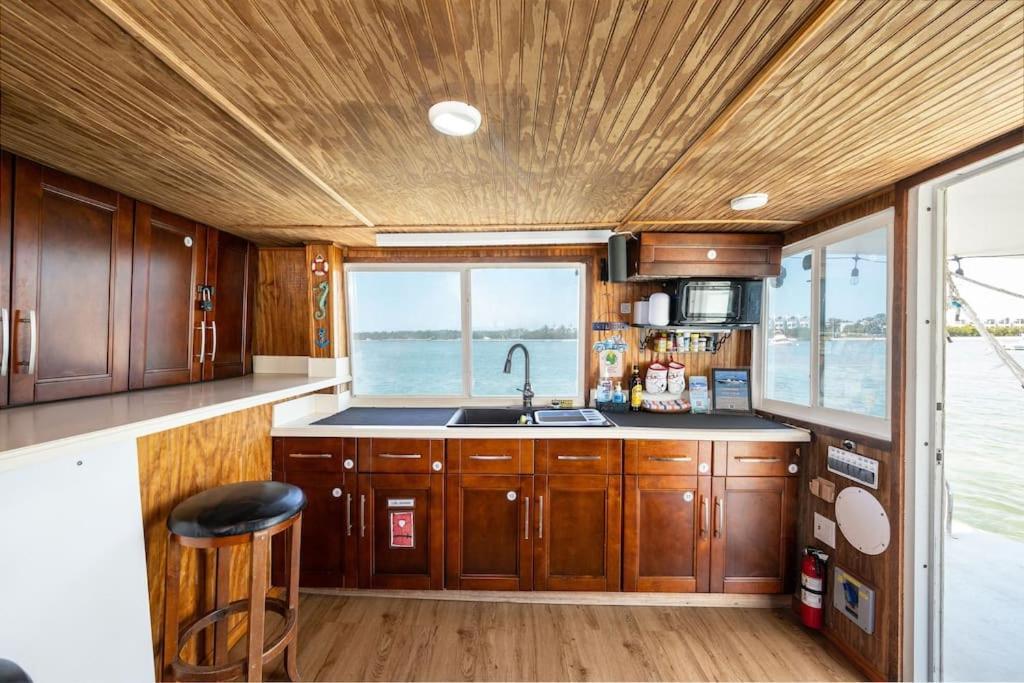 Hotel Beautiful Houseboat In Key West Exteriér fotografie